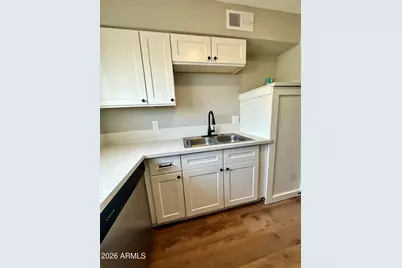 2015 E Eugie Terrace, Phoenix, AZ 85022 - Photo 13