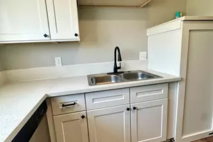 2015 E Eugie Terrace, Phoenix, AZ 85022 - Photo 13