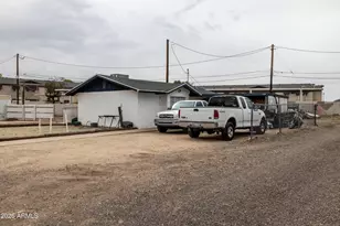 2015 E Eugie Terrace, Phoenix, AZ 85022 - Photo 5