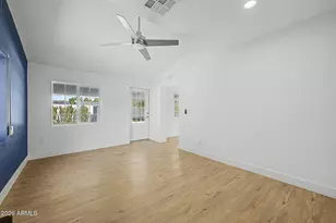 702 W Rose Ln, Phoenix, AZ 85013 - Photo 31