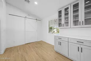 702 W Rose Ln, Phoenix, AZ 85013 - Photo 17