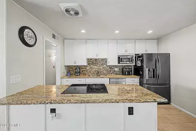 3917 W Marlette Avenue, Phoenix, AZ 85019 - Photo 13