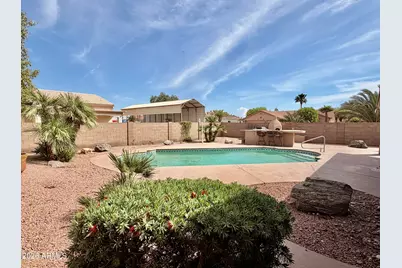 9340 W Wenden Drive, Arizona City, AZ 85123 - Photo 7