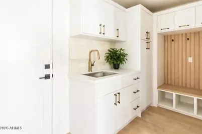 6010 E Greenway Lane E, Scottsdale, AZ 85254 - Photo 41