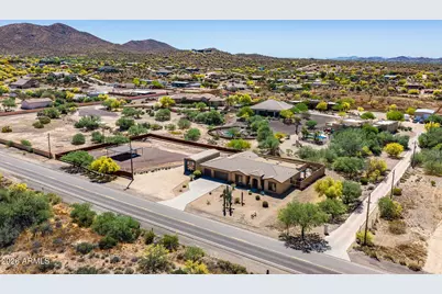 115 E Honda Bow Road, Phoenix, AZ 85086 - Photo 35