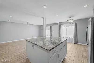5209 N 18th Drive, Phoenix, AZ 85015 - Photo 15