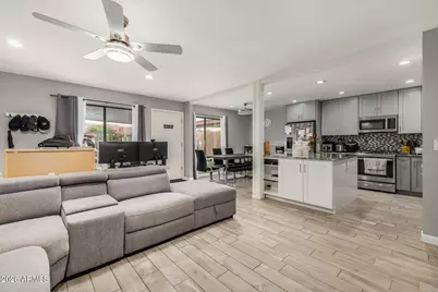 5209 N 18th Drive, Phoenix, AZ 85015 - Photo 9