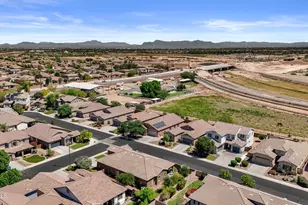 2593 E Plum St, Gilbert, AZ 85298 - Photo 59