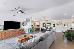 19216 N 29th St, Phoenix, AZ 85050 - Photo 1