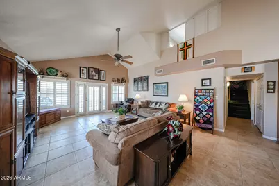 8929 W Lisbon Lane, Peoria, AZ 85381 - Photo 5