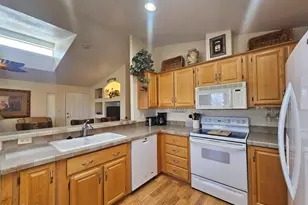 650 N Hawes Rd, Mesa, AZ 85207 - Photo 23