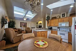 650 N Hawes Rd, Mesa, AZ 85207 - Photo 21