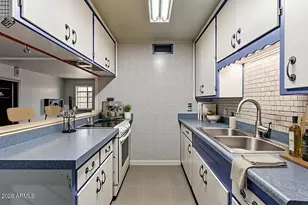 4001 W Citrus Way, Phoenix, AZ 85019 - Photo 13