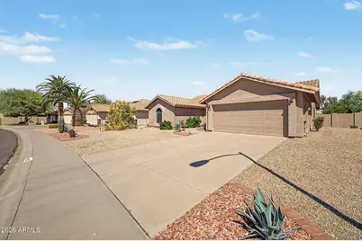 9850 W Menadota Drive, Peoria, AZ 85382 - Photo 3