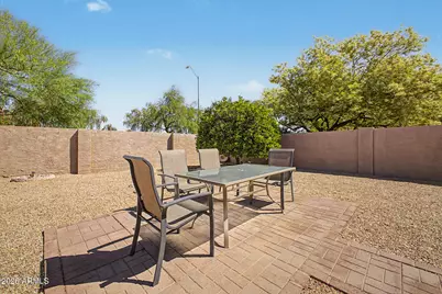 9850 W Menadota Drive, Peoria, AZ 85382 - Photo 31