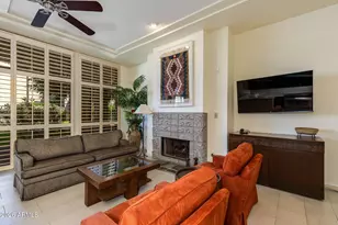 2802 E Camino Acequia Dr, Phoenix, AZ 85016 - Photo 5