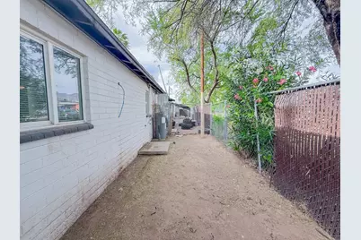 2 E Navajo Road #Unit 5, Tucson, AZ 85705 - Photo 17