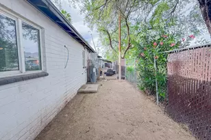 2 E Navajo Rd, Tucson, AZ 85705 - Photo 17