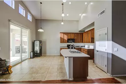 516 S 219th Drive, Buckeye, AZ 85326 - Photo 9