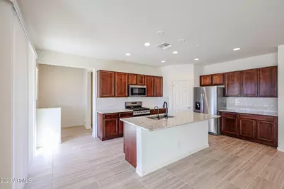 9039 W San Juan Avenue, Glendale, AZ 85305 - Photo 5