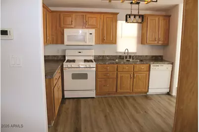 1110 S Highway 80 -- #70, Benson, AZ 85602 - Photo 15