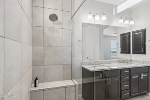 18316 N 65th Pl, Phoenix, AZ 85054 - Photo 25