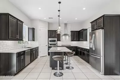 18316 N 65th Place, Phoenix, AZ 85054 - Photo 5