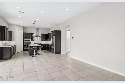 18316 N 65th Place, Phoenix, AZ 85054 - Photo 9