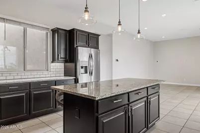 18316 N 65th Place, Phoenix, AZ 85054 - Photo 11