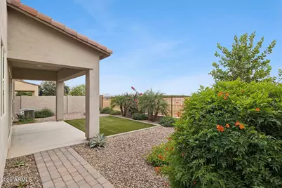 18316 N 65th Place, Phoenix, AZ 85054 - Photo 15