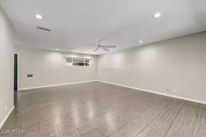 1326 E Avalon Drive, Phoenix, AZ 85014 - Photo 7