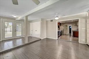 1326 E Avalon Dr, Phoenix, AZ 85014 - Photo 15