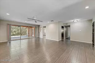 1326 E Avalon Dr, Phoenix, AZ 85014 - Photo 5