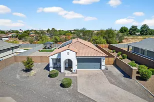 8450 W Medlock Dr, Glendale, AZ 85305 - Photo 3