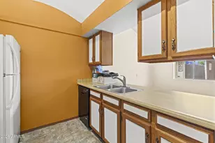5123 W Willow Ave, Glendale, AZ 85304 - Photo 7