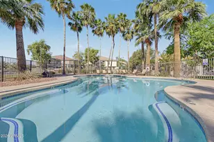2954 E Donner Dr, Phoenix, AZ 85042 - Photo 31