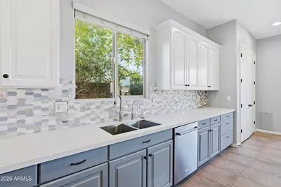 2004 E Canyon Place, Chandler, AZ 85249 - Photo 5