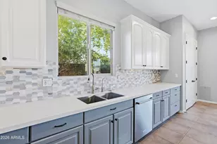 2004 E Canyon Pl, Chandler, AZ 85249 - Photo 5