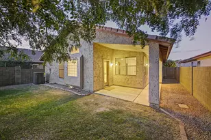 4309 E Abraham Ln, Phoenix, AZ 85050 - Photo 23