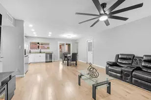 4146 W Desert Hills Dr, Phoenix, AZ 85029 - Photo 5