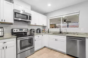 4146 W Desert Hills Dr, Phoenix, AZ 85029 - Photo 7