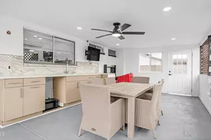 4146 W Desert Hills Dr, Phoenix, AZ 85029 - Photo 11