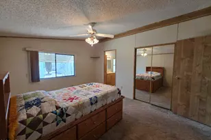 2233 E Behrend Dr, Phoenix, AZ 85024 - Photo 15