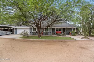 2414 S 220th Ln, Buckeye, AZ 85326 - Photo 7