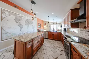 6939 W Phelps Rd, Peoria, AZ 85382 - Photo 9