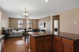 12227 W Jessie Ct, Sun City, AZ 85373 - Photo 9