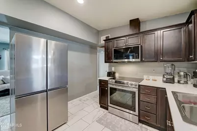 6430 S Montezuma Street, Phoenix, AZ 85041 - Photo 5