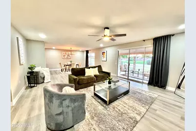 18442 N 104th Avenue, Sun City, AZ 85373 - Photo 5