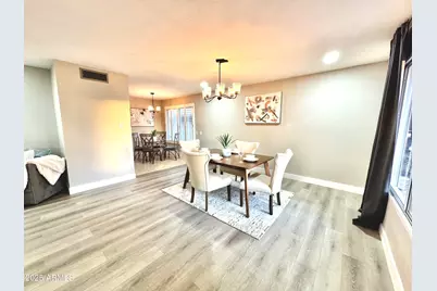 18442 N 104th Avenue, Sun City, AZ 85373 - Photo 9