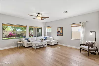 6275 S Salt Cedar Place, Chandler, AZ 85249 - Photo 9